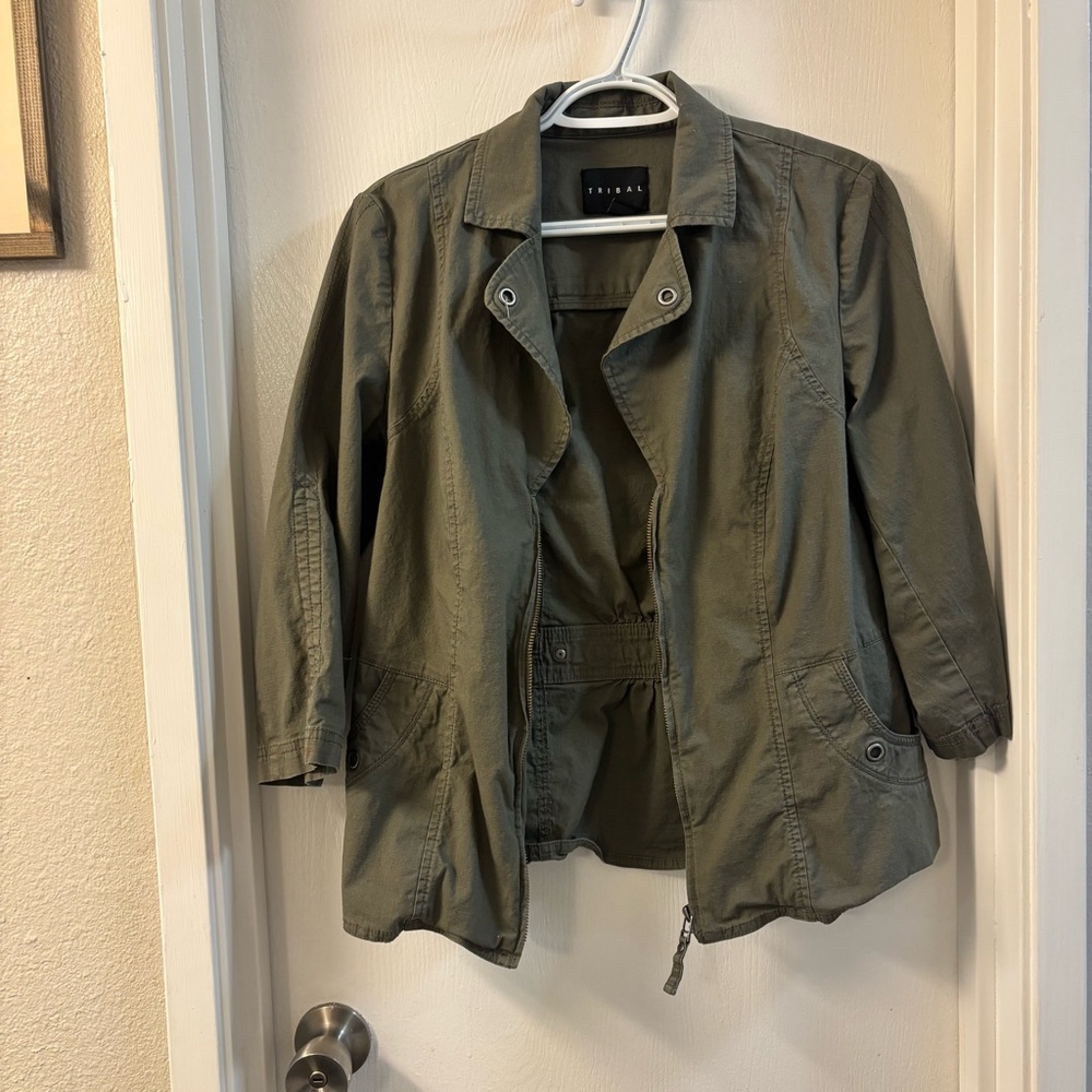 Tribal Utility Jacket in Olive